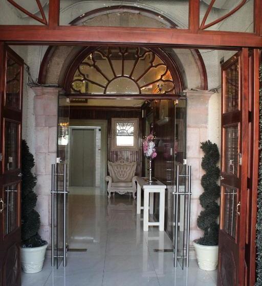 هتل Insurgente Allende