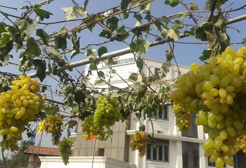 Hotel Merlin International