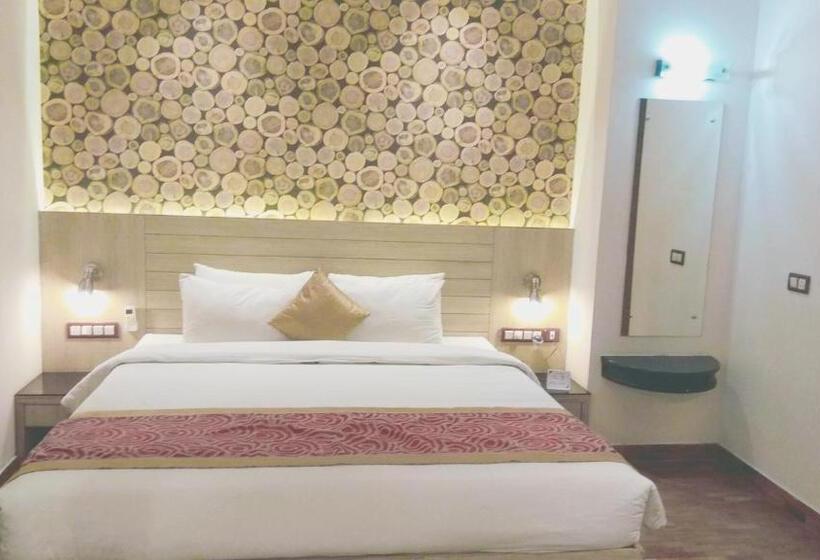 Hotel Merlin International