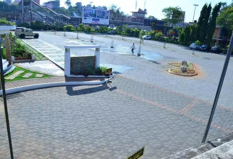 Hotelli Merlin International