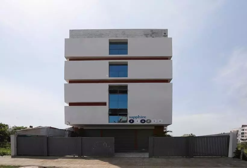 هتل Treebo Sapphire Studio