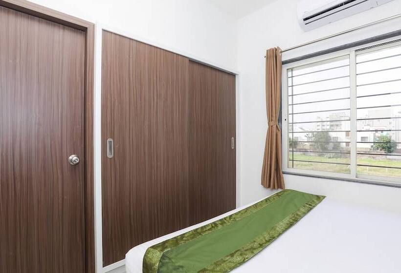 בית מלון כפרי Treebo Sapphire Studio