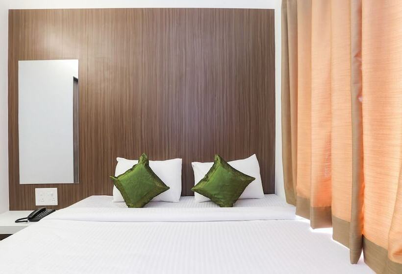 בית מלון כפרי Treebo Sapphire Studio