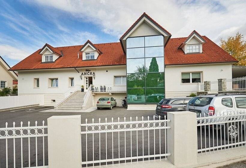 پانسیون Hiša Ančka, Boutique Hotel & Maja Rooms