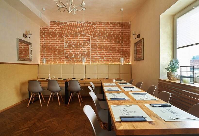 پانسیون Hiša Ančka, Boutique Hotel & Maja Rooms