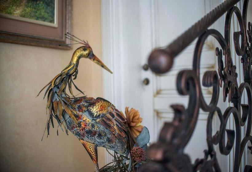 پانسیون Vila Turistica Tosca Regal