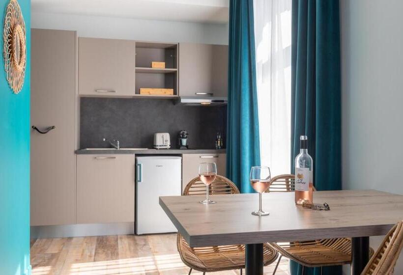 酒店 Château De Tauzies, The Originals Relais