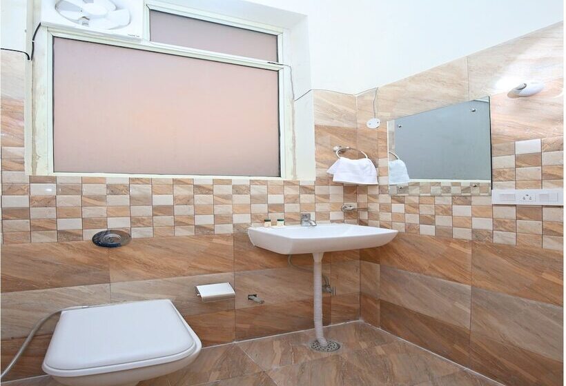 Oyo 16695 Hotel Sun View