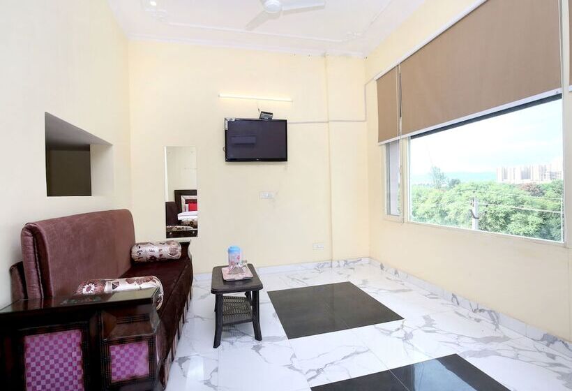 Oyo 16695 Hotel Sun View