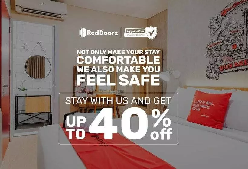 Majatalo Reddoorz Premium Near Ragunan Zoo 2