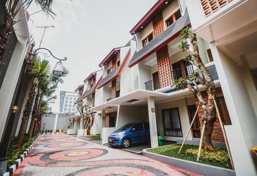 بنسيون Reddoorz Premium Near Ragunan Zoo 2