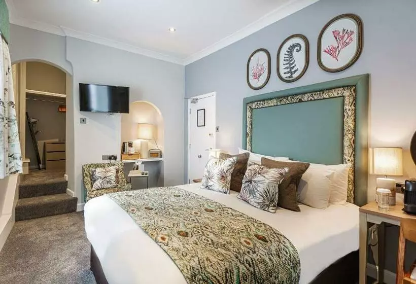 The Manor Coastal Hotel & Inn, Blakeney, Norfolk