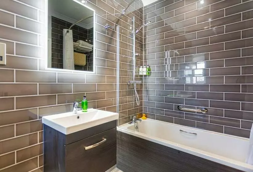 The Manor Coastal Hotel & Inn, Blakeney, Norfolk