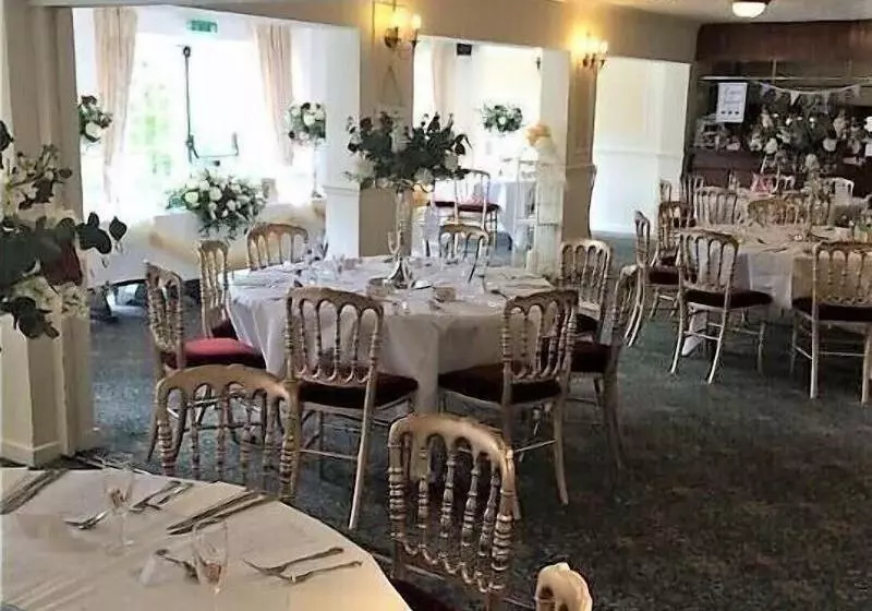 Ferns Hotel/palms Leisure