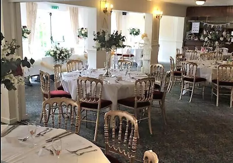 Ferns Hotel/palms Leisure