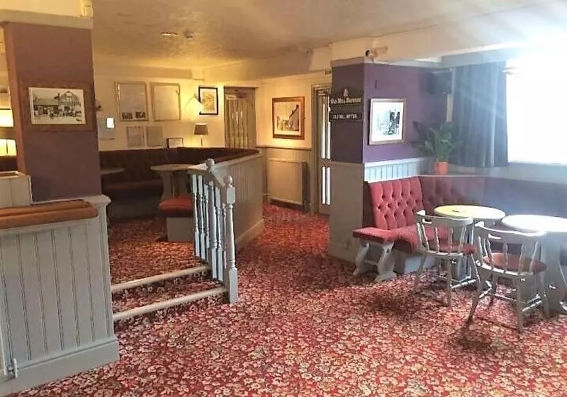 Ferns Hotel/palms Leisure