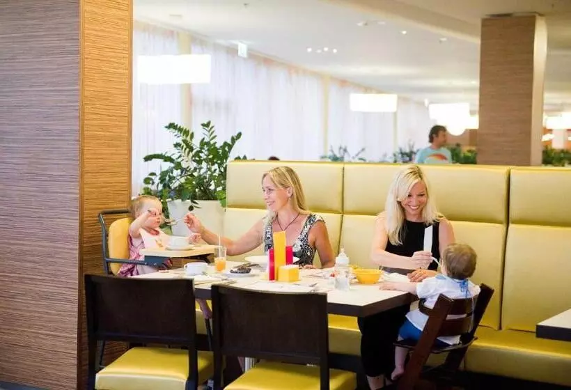 Hotelli Sonnenpark & Therme Included   Auch Am An  & Abreisetag!