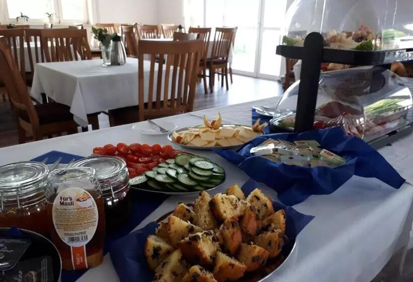 Majatalo Boootshaus   Am Spreeufer