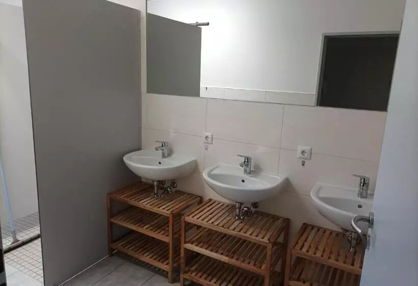 Majatalo Boootshaus   Am Spreeufer