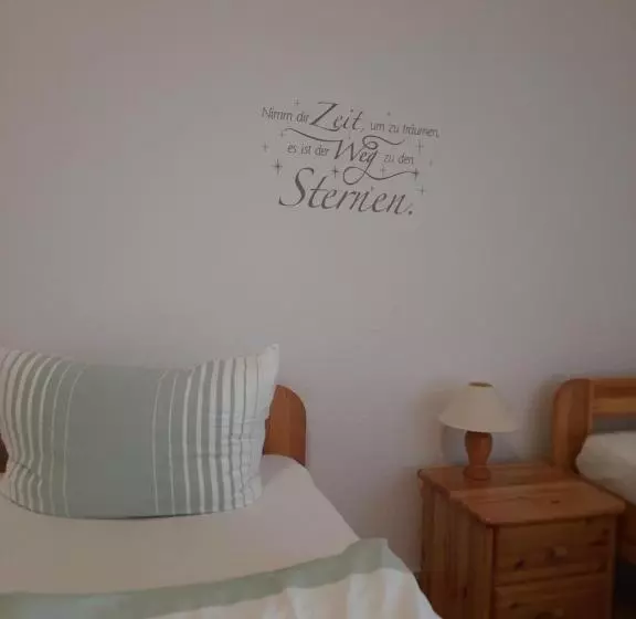 Majatalo Boootshaus   Am Spreeufer