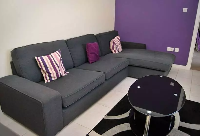 Majatalo The Old Schoolhouse