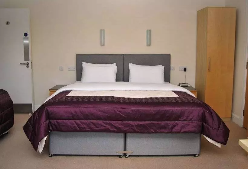 Majatalo The Old Schoolhouse