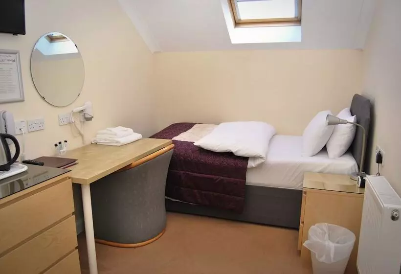 Majatalo The Old Schoolhouse