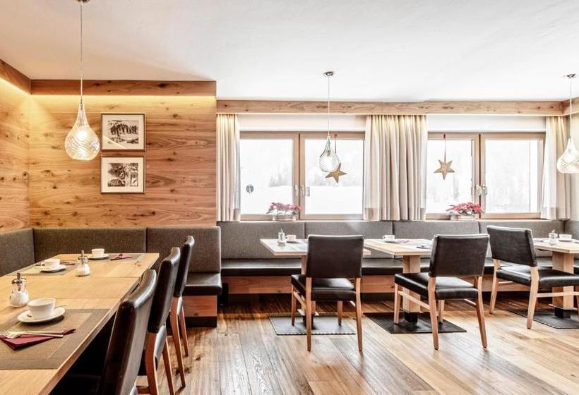 Bed and Breakfast Garni Charlotte