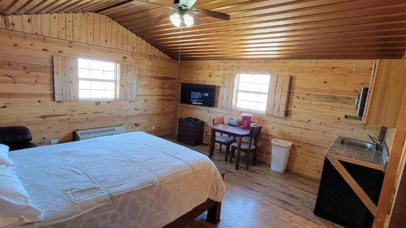 هتل Stateline Cabin