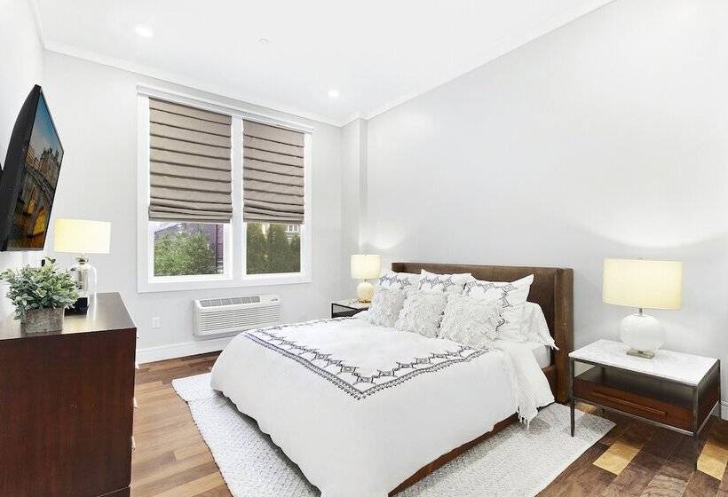 The Vanderbilt Hotel Suites