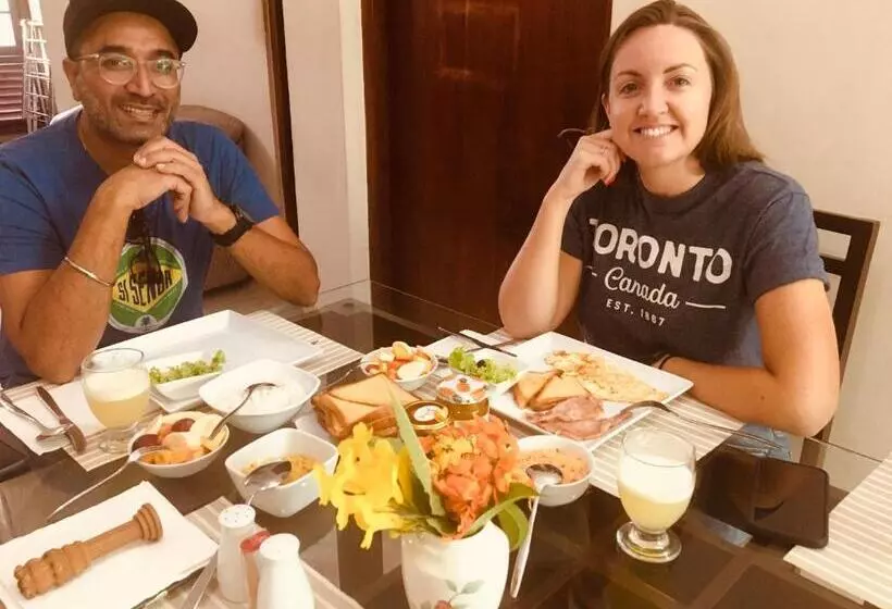 ベッドアンドブレックファースト Agasthi Airport Close