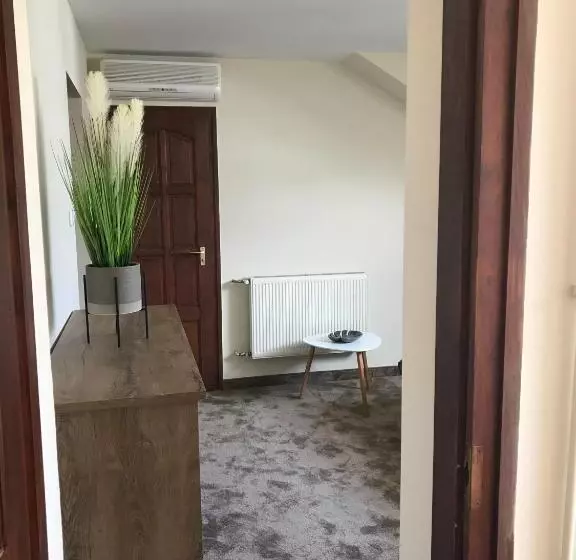 Aamiaismajoitus (B&B) Sempre étterem és Panzió