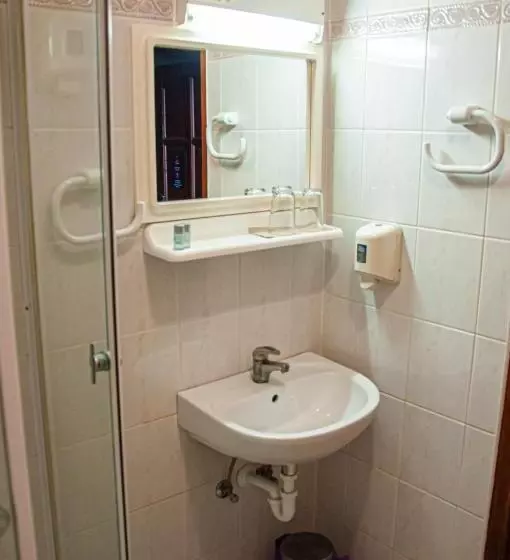 Aamiaismajoitus (B&B) Sempre étterem és Panzió