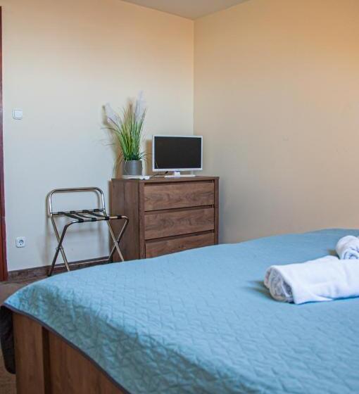 مبيت وإفطار Sempre étterem és Panzió