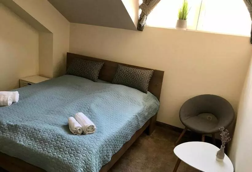 Aamiaismajoitus (B&B) Sempre étterem és Panzió