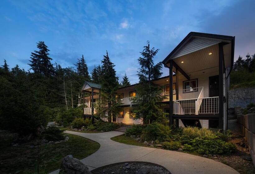 Hotel West Coast Trail Lodge