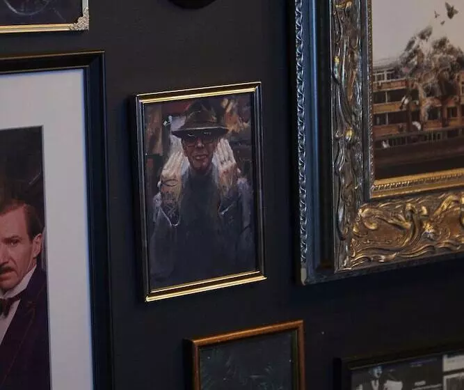 هتل Akureyri Dynheimar