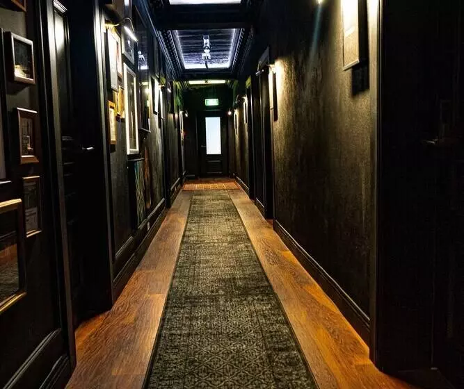 هتل Akureyri Dynheimar