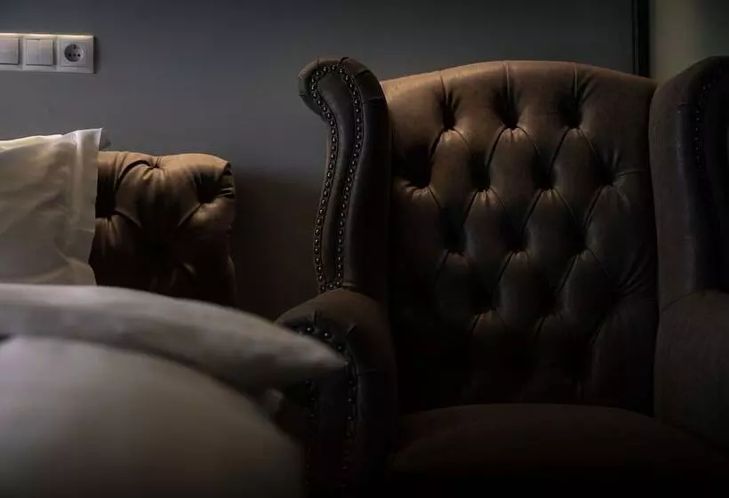 هتل Akureyri Dynheimar