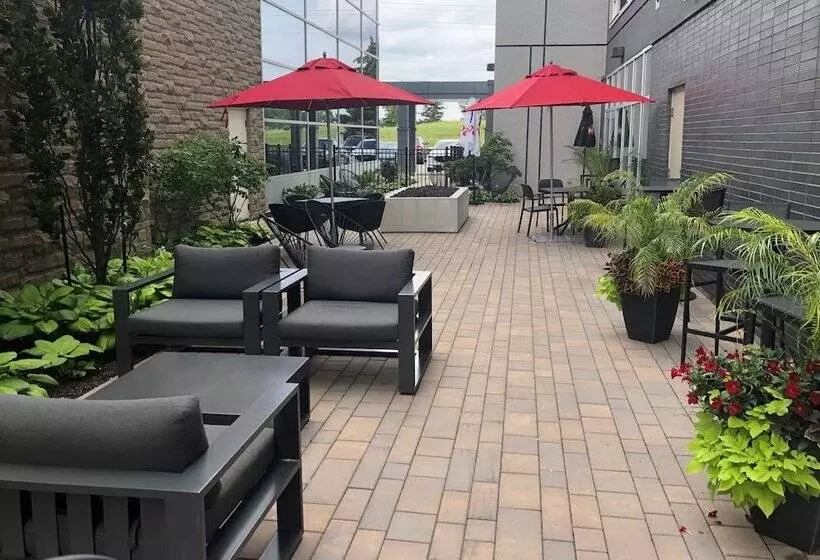 ホテル Courtyard By Marriott Burlington Oakville