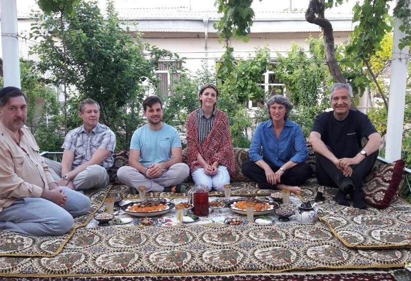 膳宿费 Nurobod Guesthouse