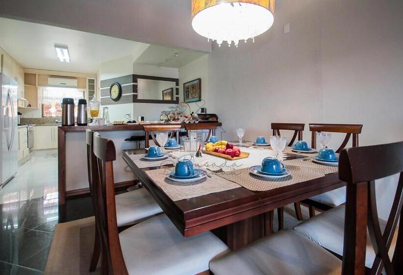 הוסטל Pousada Blumenau