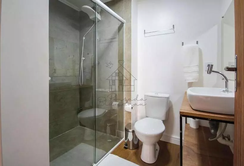 ユースホステル Pousada Blumenau