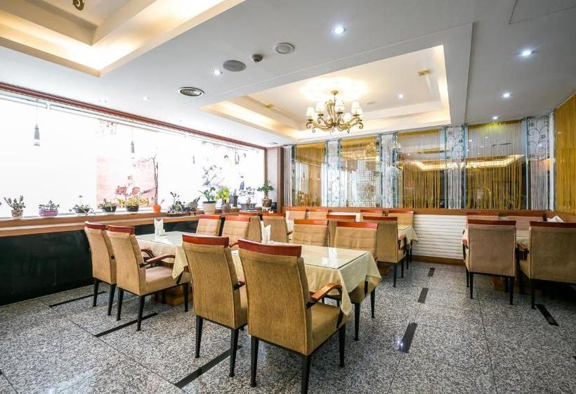 בית מלון כפרי Fiore Tourist