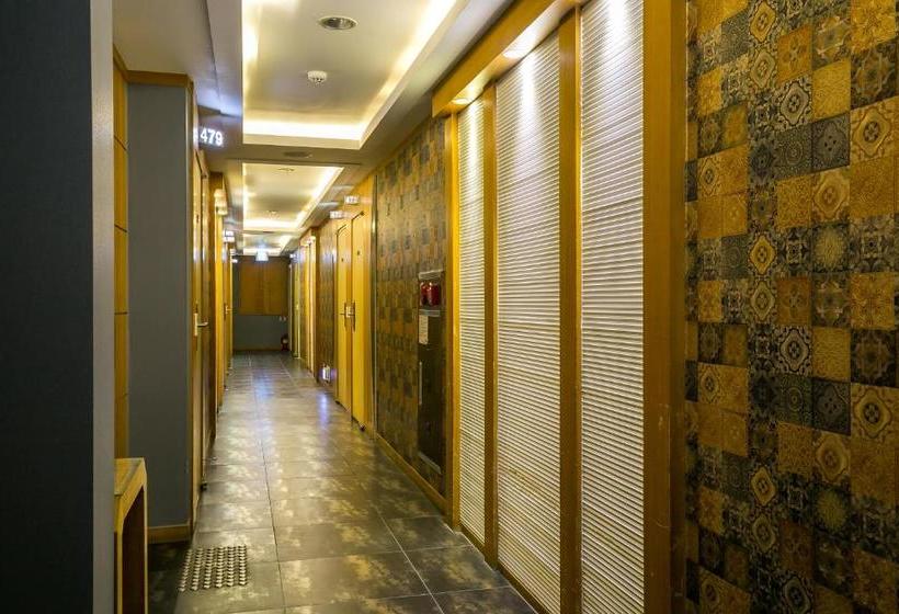 בית מלון כפרי Fiore Tourist