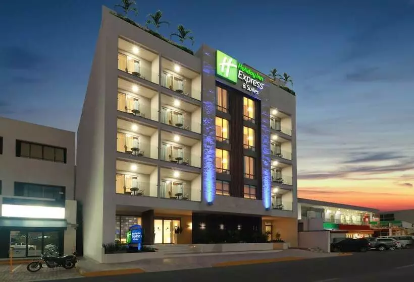 ホテル Holiday Inn Express & Suites   Playa Del Carmen, An Ihg