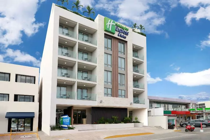 ホテル Holiday Inn Express & Suites   Playa Del Carmen, An Ihg