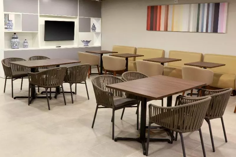 ホテル Holiday Inn Express & Suites   Playa Del Carmen, An Ihg