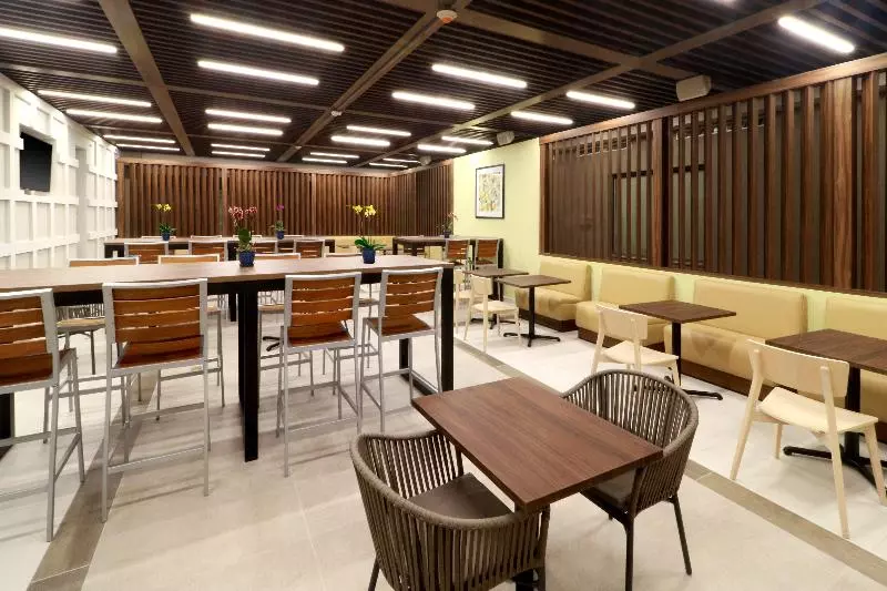 ホテル Holiday Inn Express & Suites   Playa Del Carmen, An Ihg