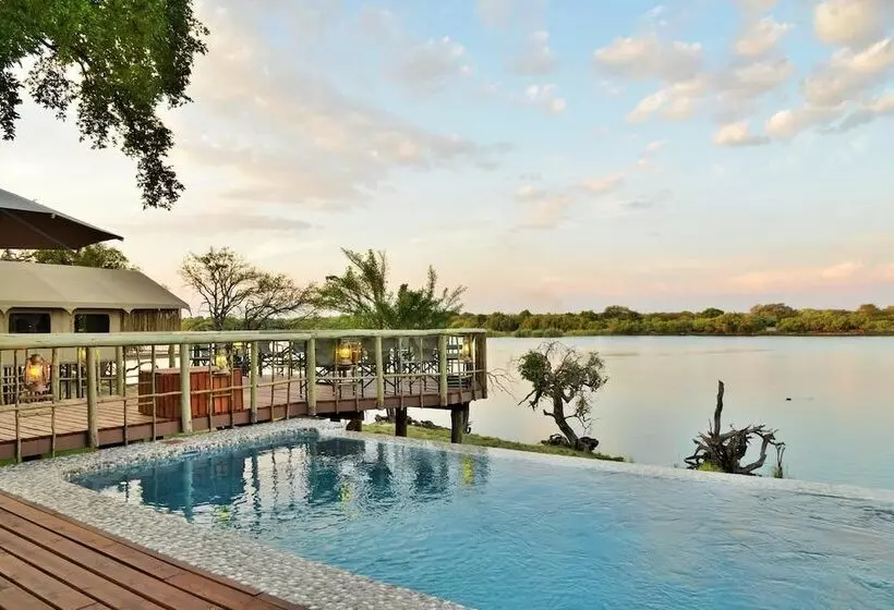 Hotel Jackalberry Chobe
